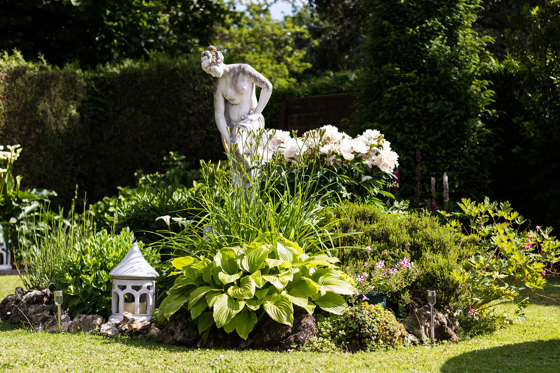 Statue